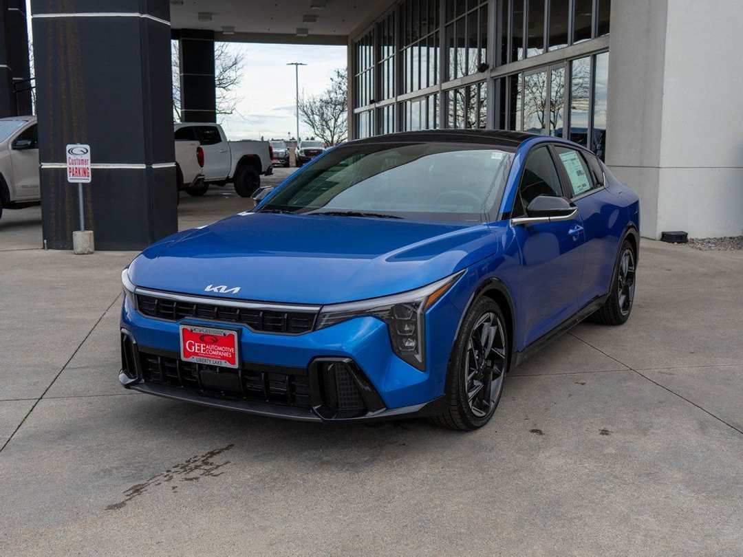 2025 Kia K4 GTLine - Image 3