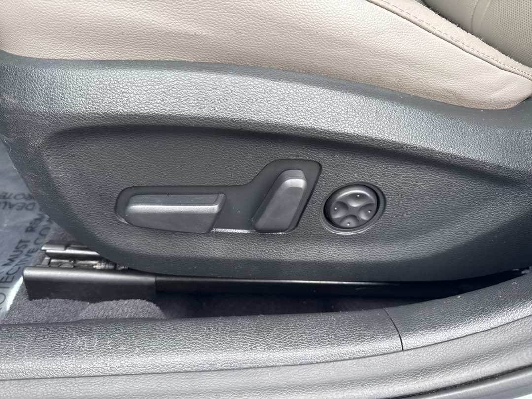 2016 Hyundai Sonata Limited - Image 20