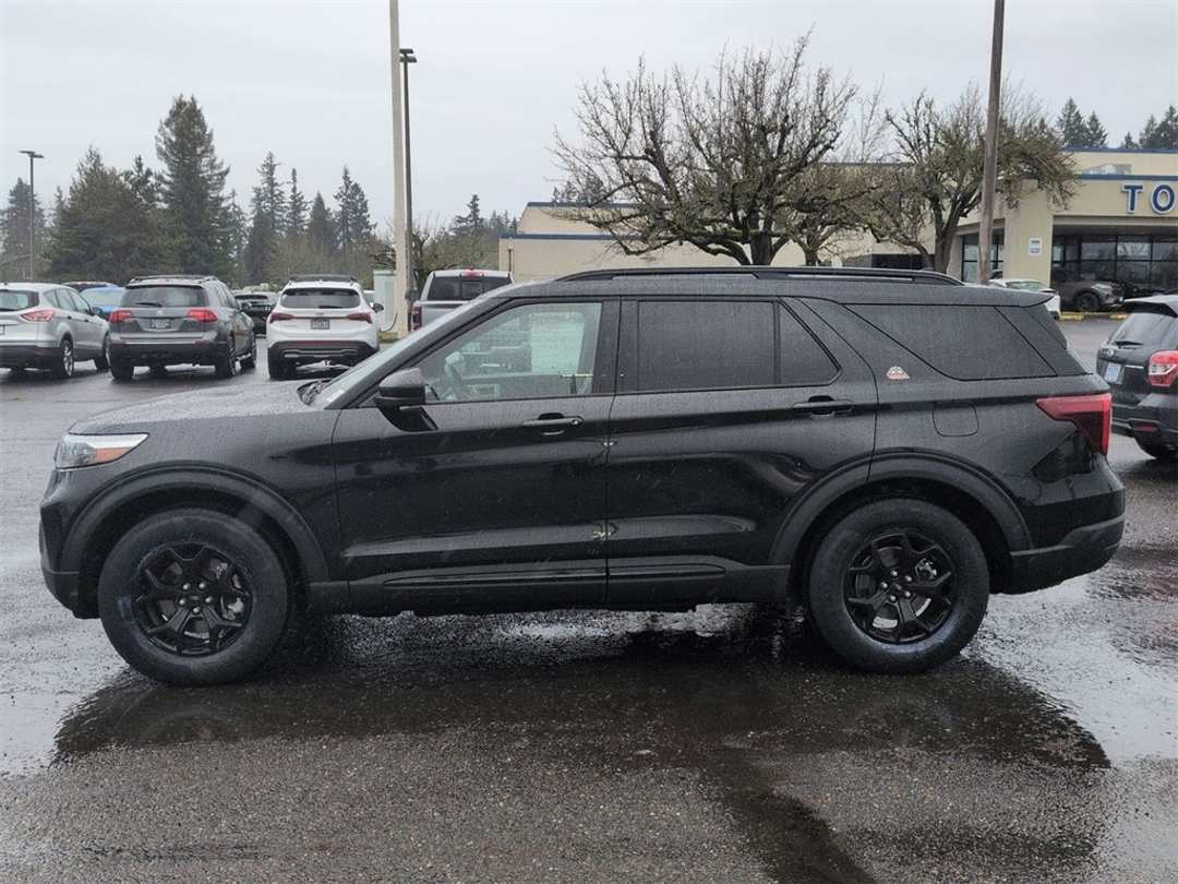 2022 Ford Explorer Timberline - Image 2