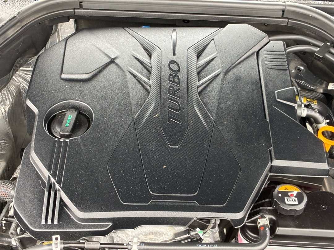 2023 Genesis G80 2.5T - Image 26