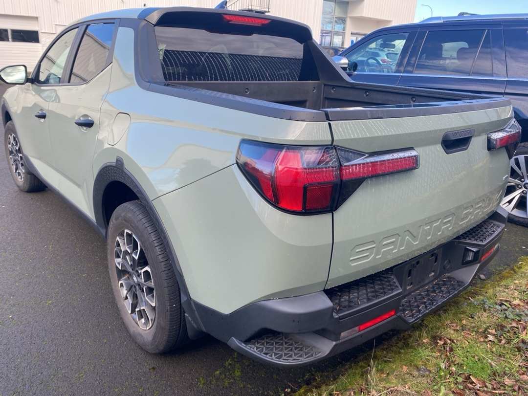 2023 Hyundai Santa Cruz SEL - Image 2