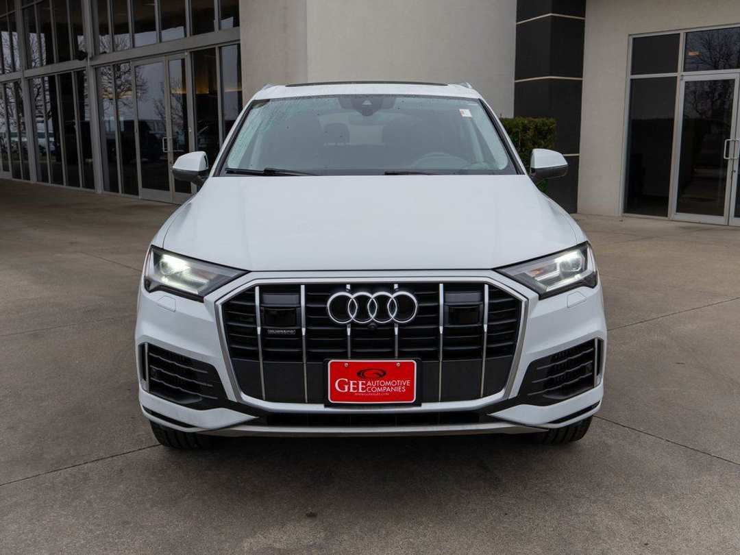 2022 Audi Q7 55 Premium Plus - Image 2