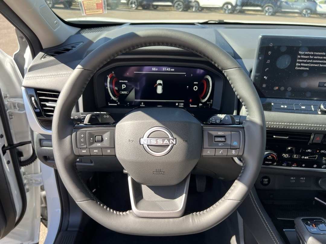 2026 Nissan Rogue Platinum - Image 17