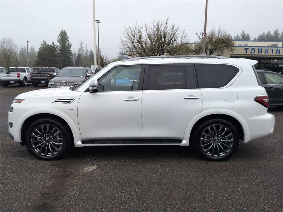 2021 Nissan Armada Platinum - Image 2