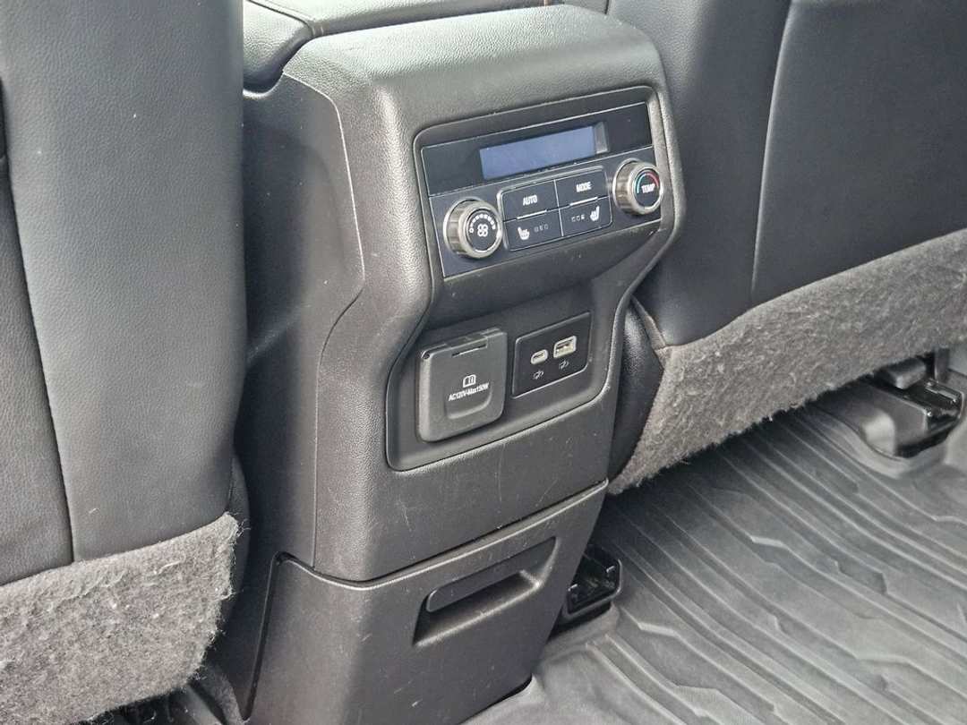 2021 GMC Acadia AT4 - Image 28