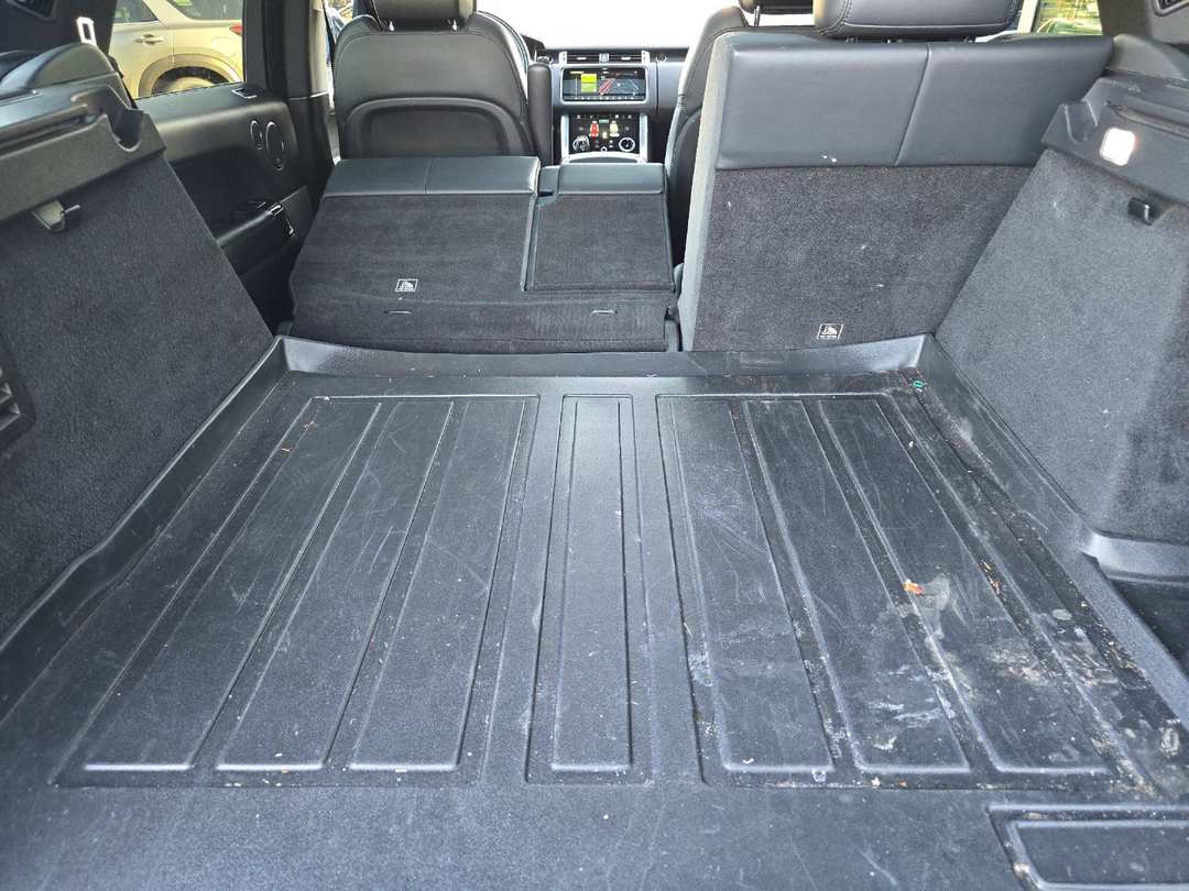 2018 Land Rover Range Rover Sport HSE Dynamic - Image 14