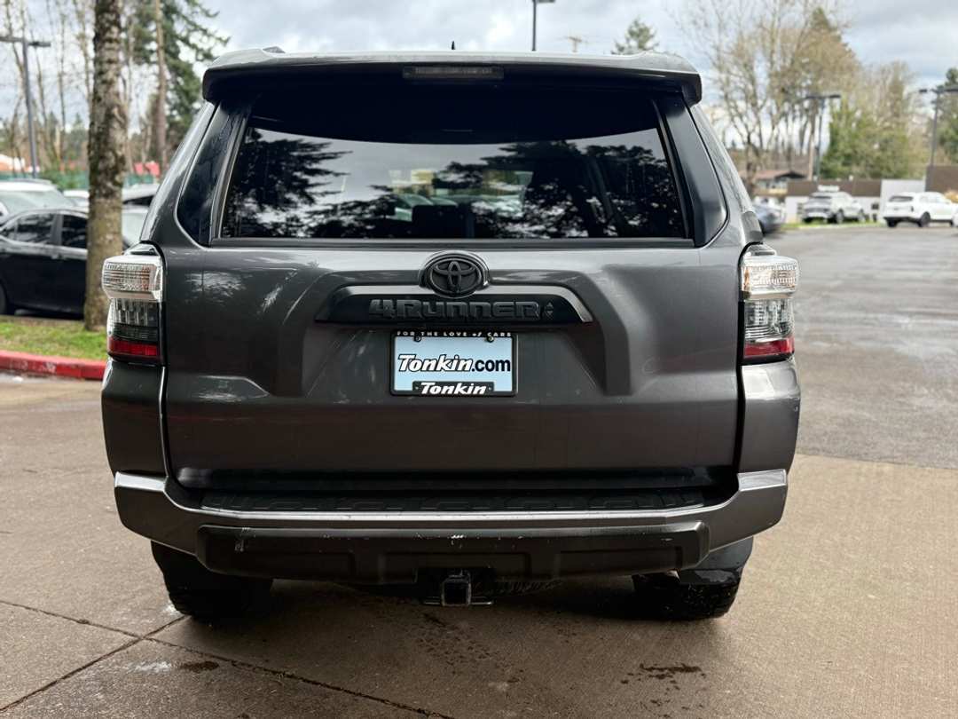 2022 Toyota 4Runner TRD OffRoad Premium - Image 10