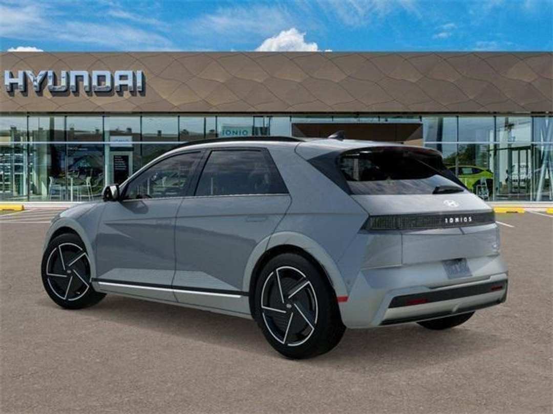 2026 Hyundai Ioniq 5 Limited - Image 5