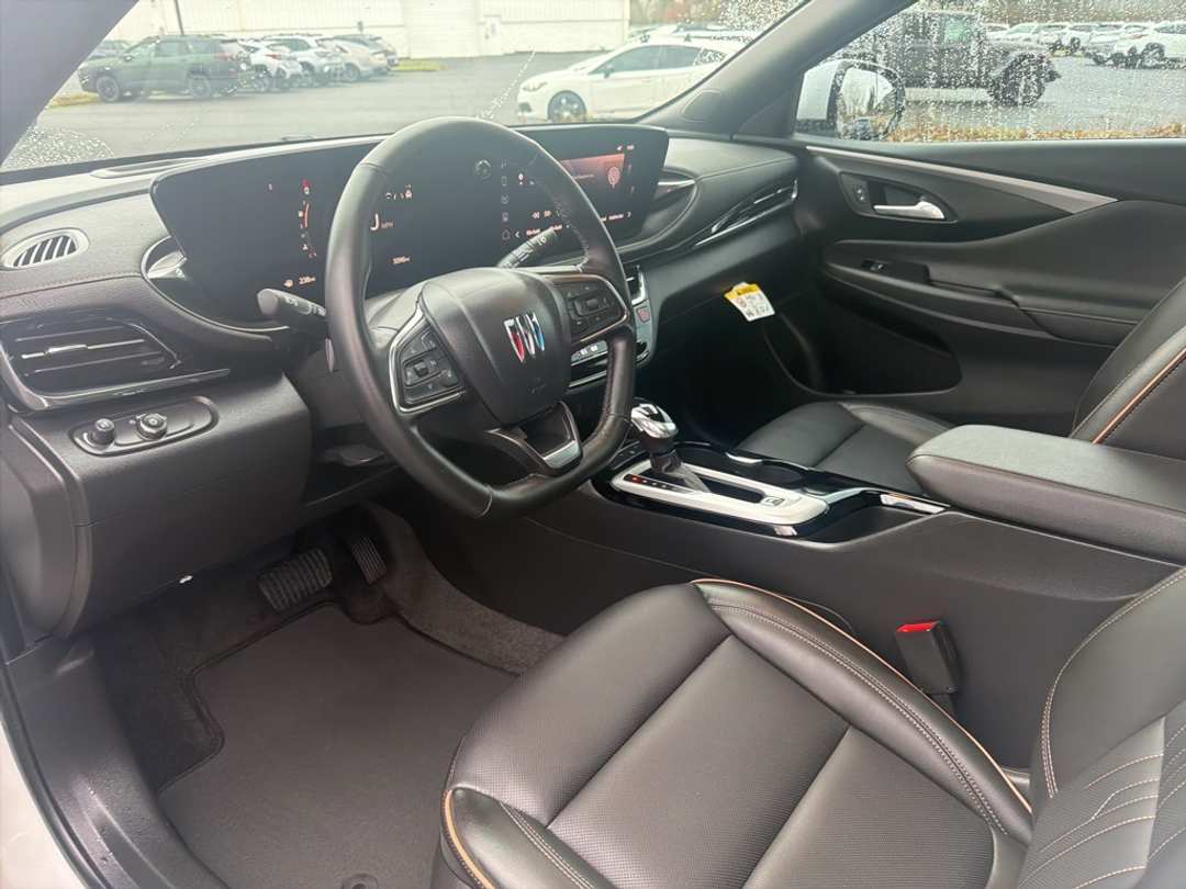 2025 Buick Envista Avenir - Image 14