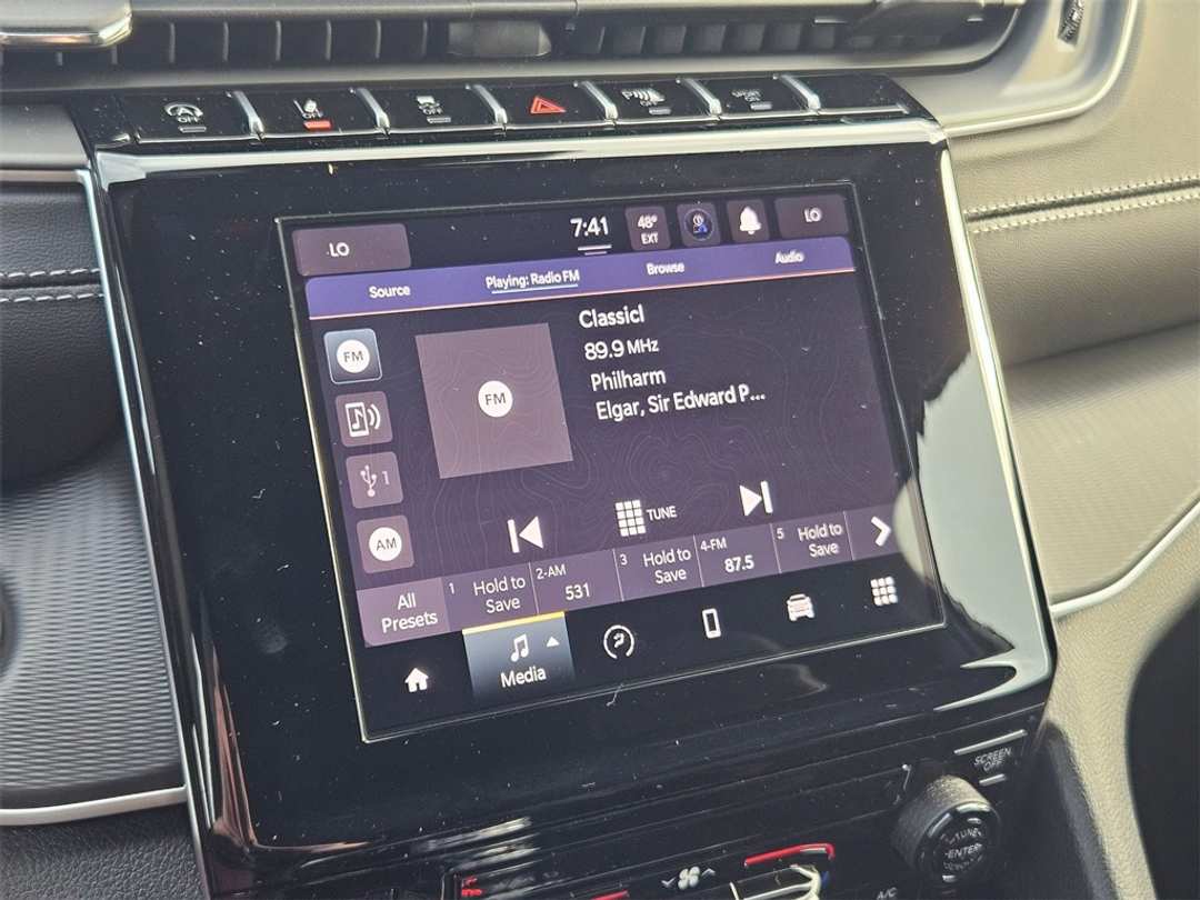 2025 Jeep Grand Cherokee L Laredo - Image 20