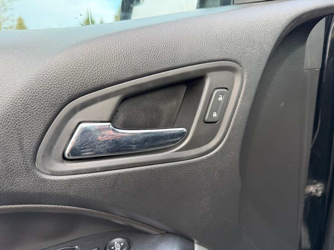 2020 Chevrolet Colorado ZR2 - Image 12