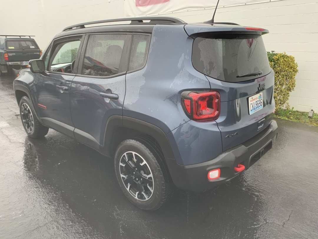 2023 Jeep Renegade Trailhawk - Image 2