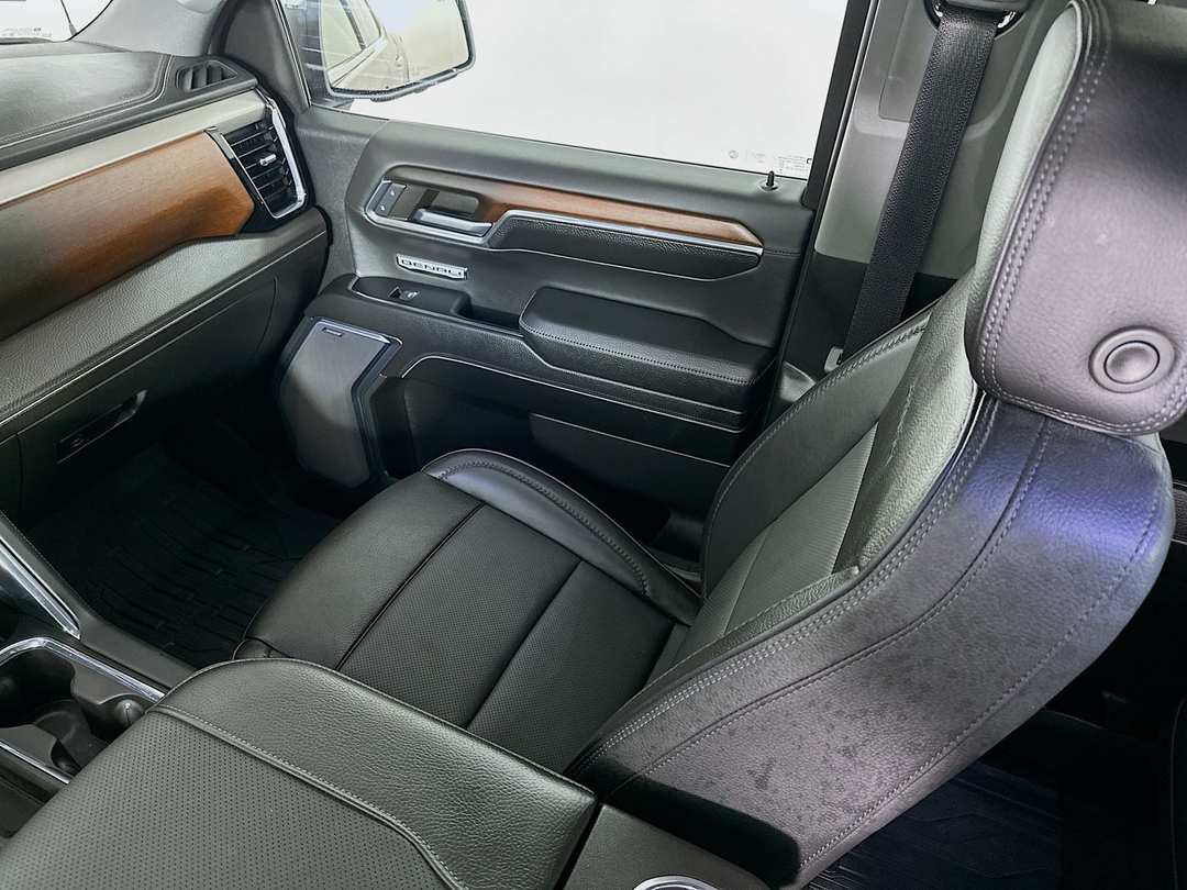 2024 GMC Sierra 1500 Denali - Image 26