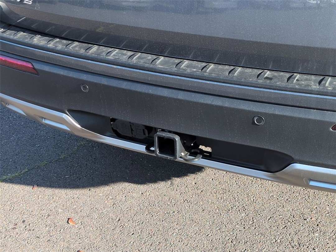 2026 Ford Explorer Active - Image 26