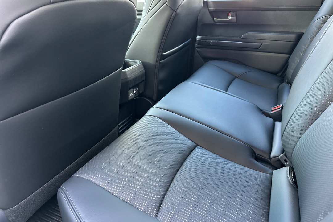 2025 Toyota Tacoma TRD OffRoad - Image 12