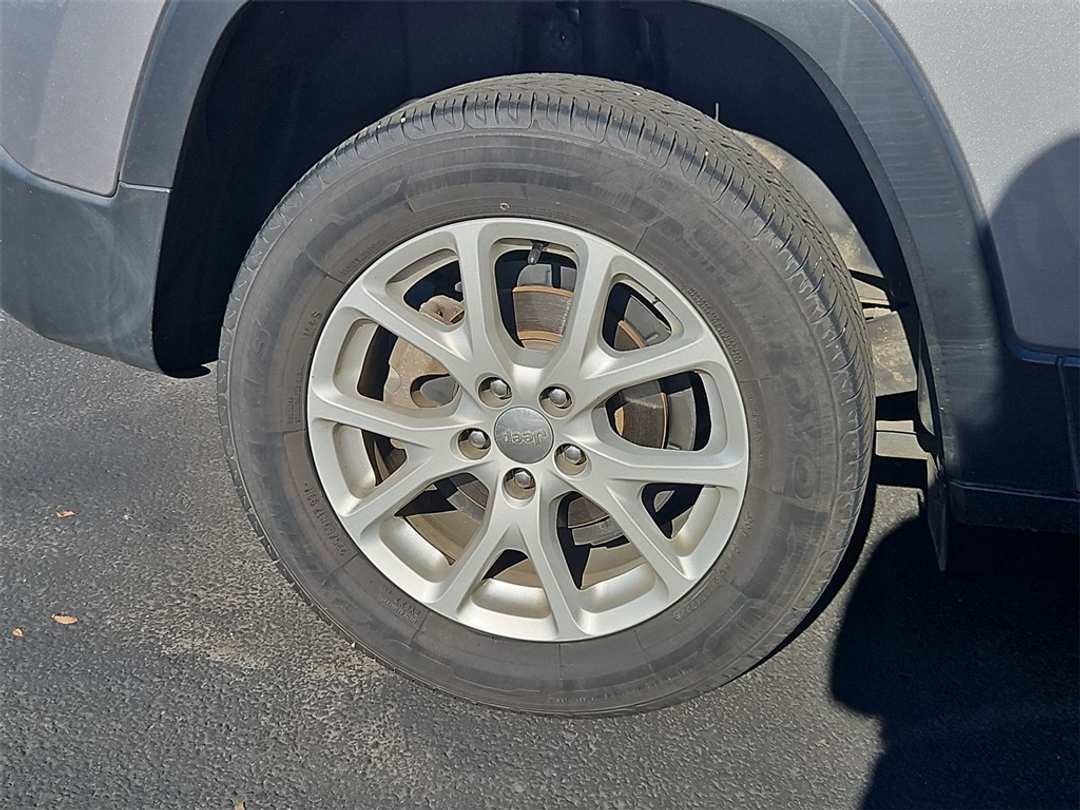 2018 Jeep Cherokee Altitude - Image 30