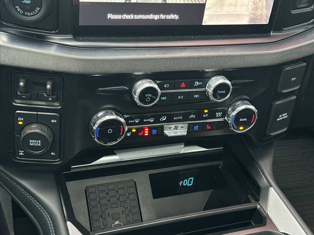 2025 Ford F-350Sd Platinum - Image 19