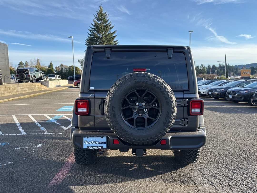 2026 Jeep Wrangler Willys - Image 6