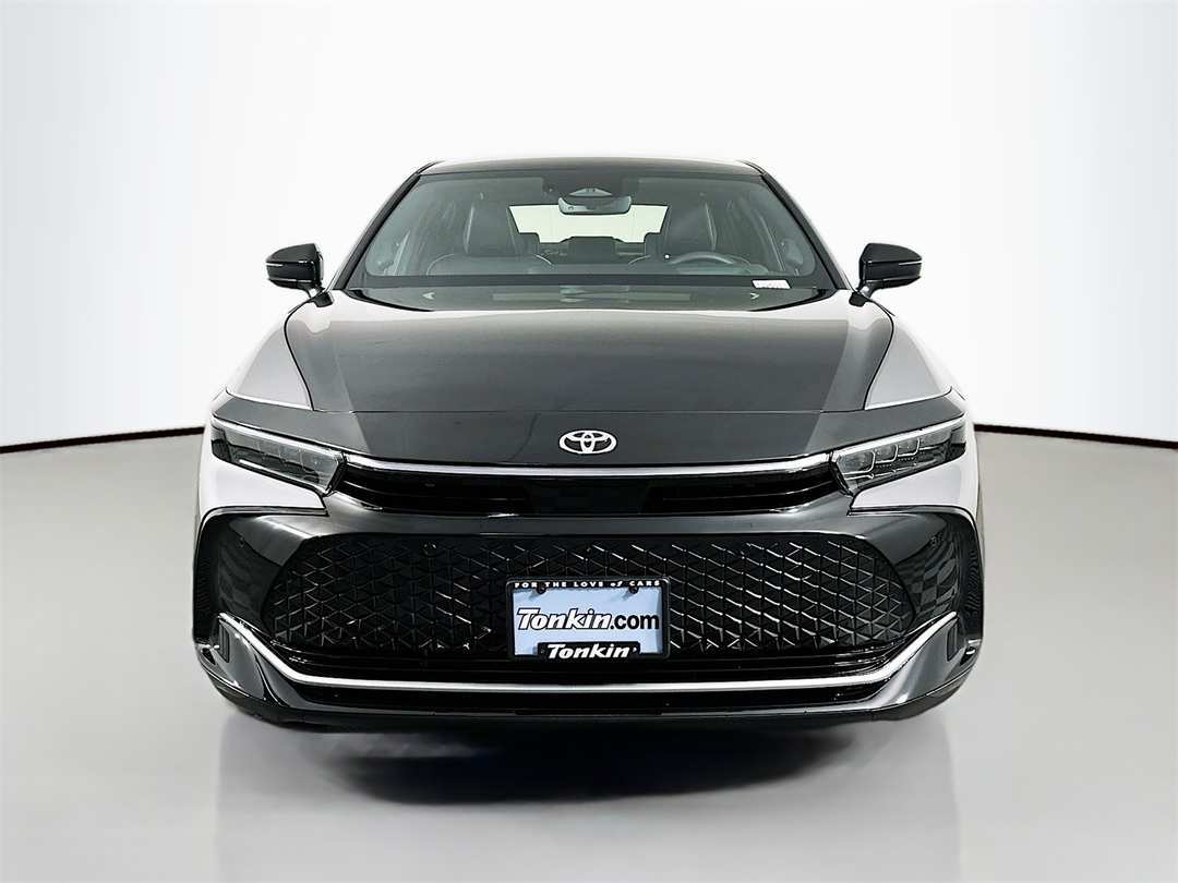 2026 Toyota Crown Platinum - Image 2