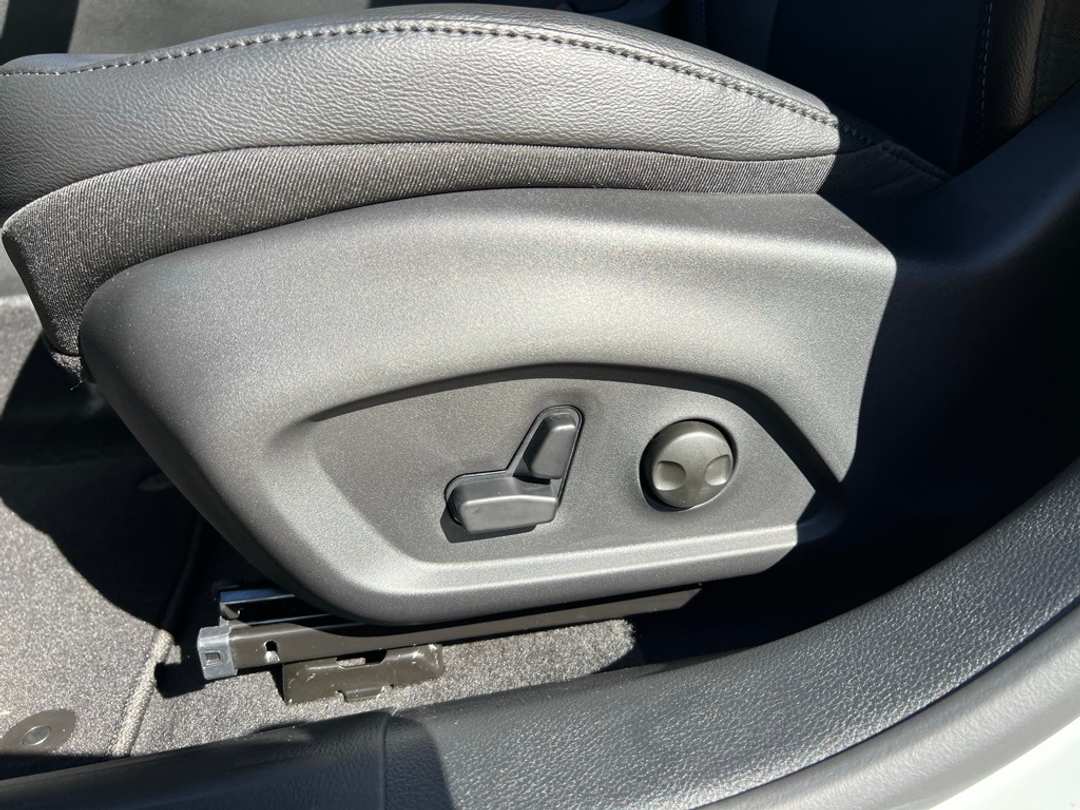 2026 Jeep Compass Limited - Image 12