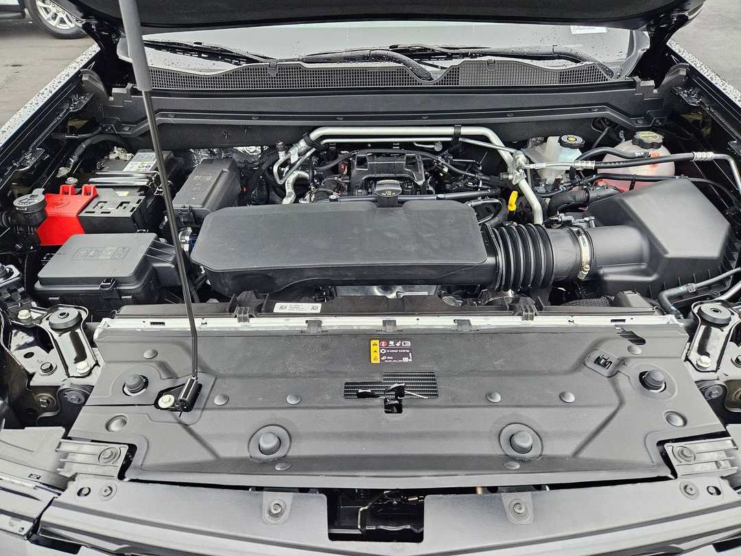 2026 Chevrolet Colorado Z71 - Image 43