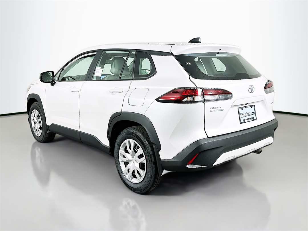 2026 Toyota Corolla Cross L - Image 5