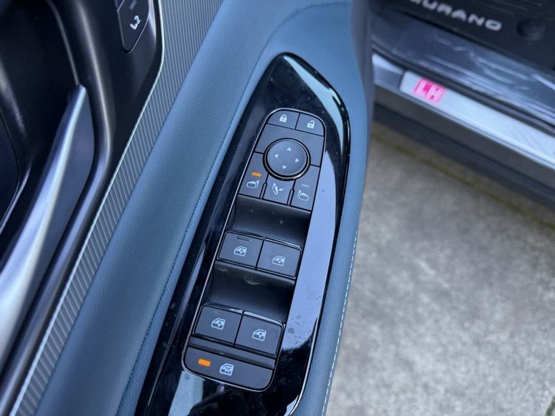 2026 Nissan Murano Platinum - Image 13