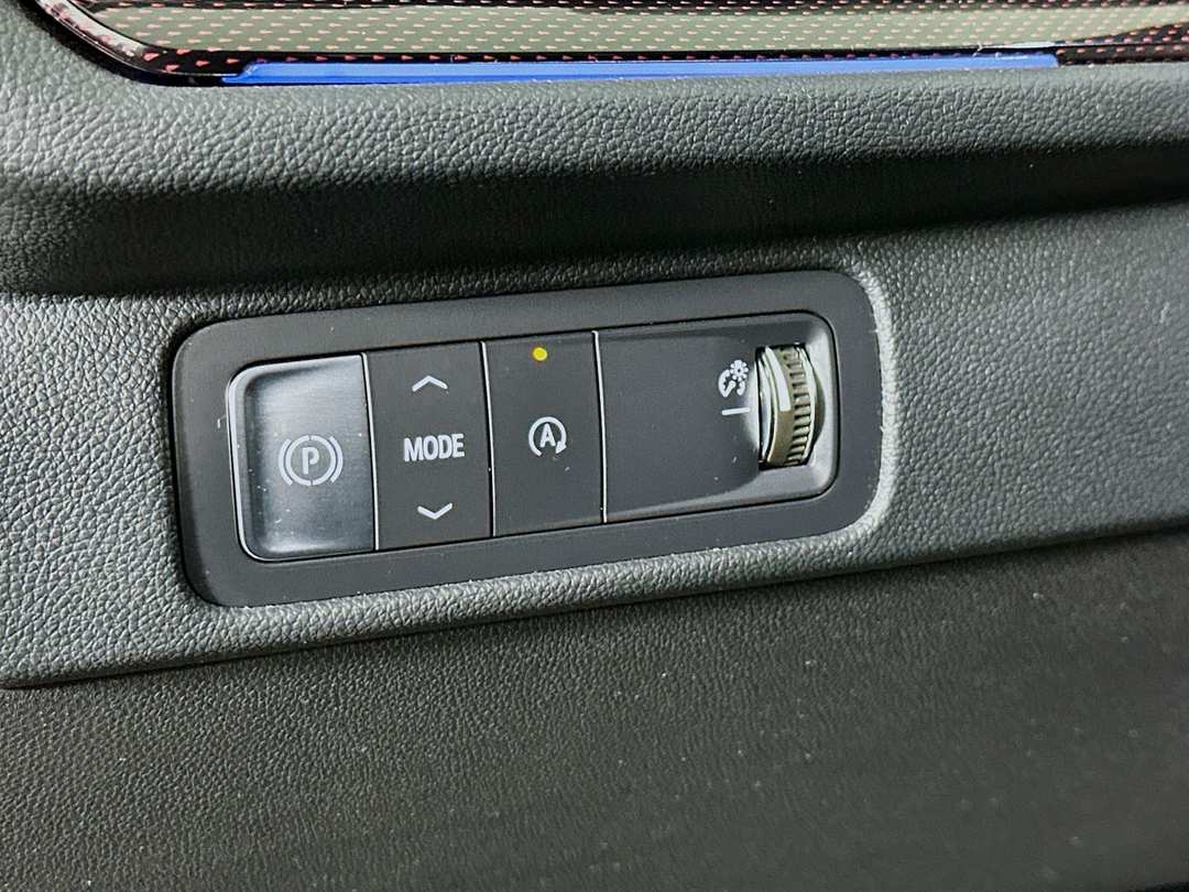 2025 Chevrolet Traverse RS - Image 11