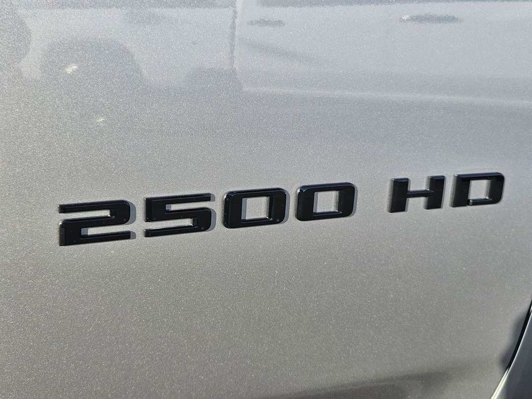 2026 Chevrolet Silverado 2500Hd LTZ - Image 37