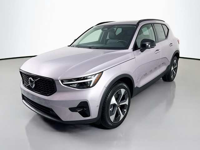 2026 Volvo Xc40 B5 Plus