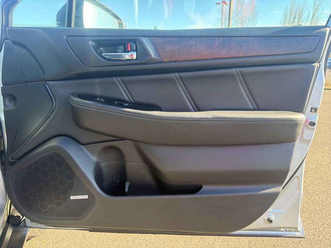 2018 Subaru Outback 2.5i - Image 29