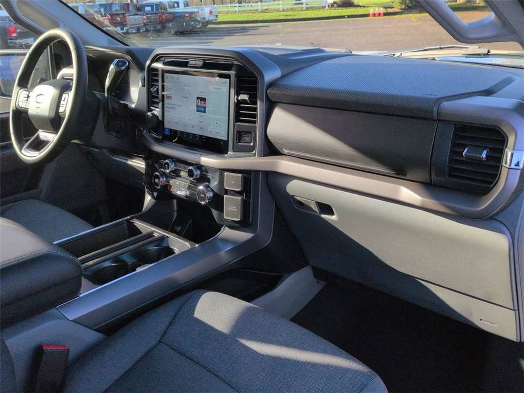 2026 Ford F-150 XLT - Image 30