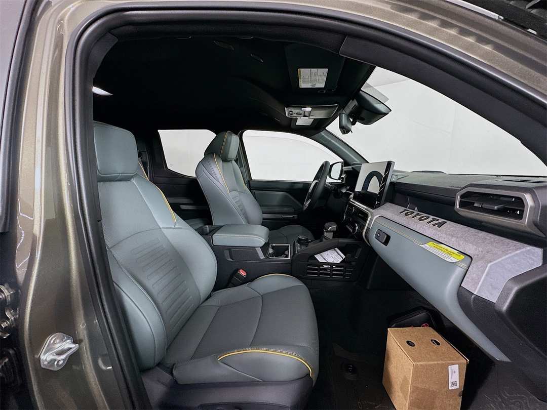 2026 Toyota Tacoma Trailhunter - Image 28