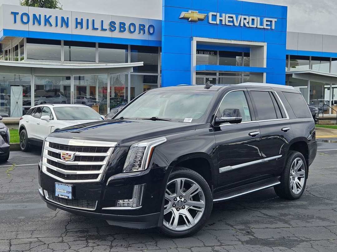 2019 Cadillac Escalade Luxury - Image 2