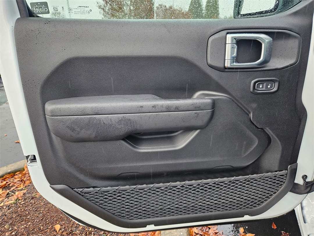 2026 Jeep Wrangler Sport - Image 10