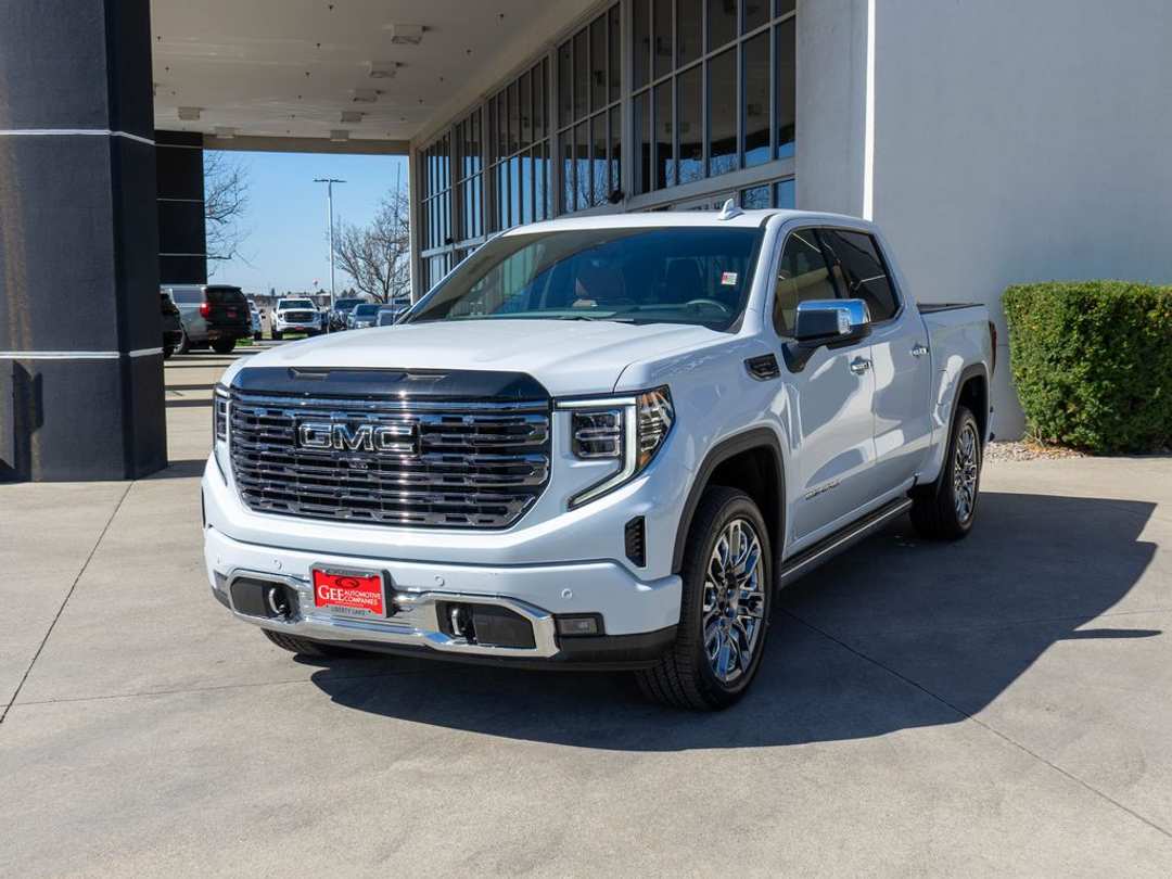 2026 GMC Sierra 1500 Denali Ultimate - Image 3