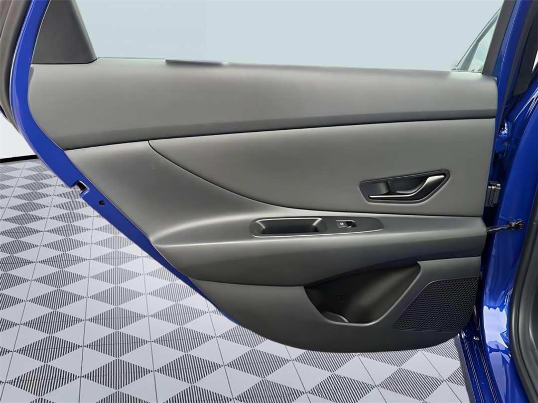 2026 Hyundai Elantra SEL Sport - Image 26