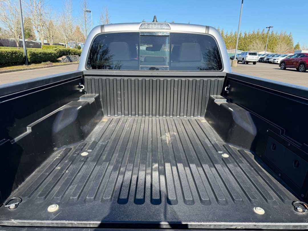 2021 Toyota Tacoma SR5 - Image 12