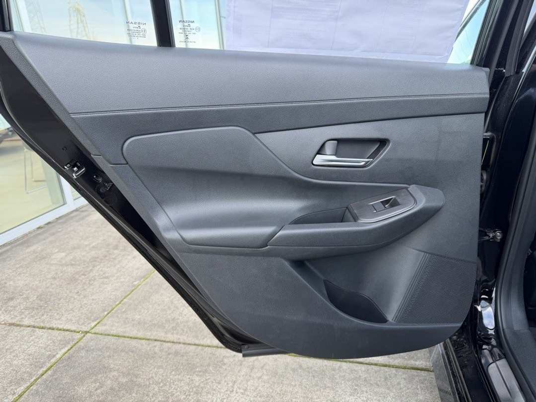 2026 Nissan Sentra SR - Image 26