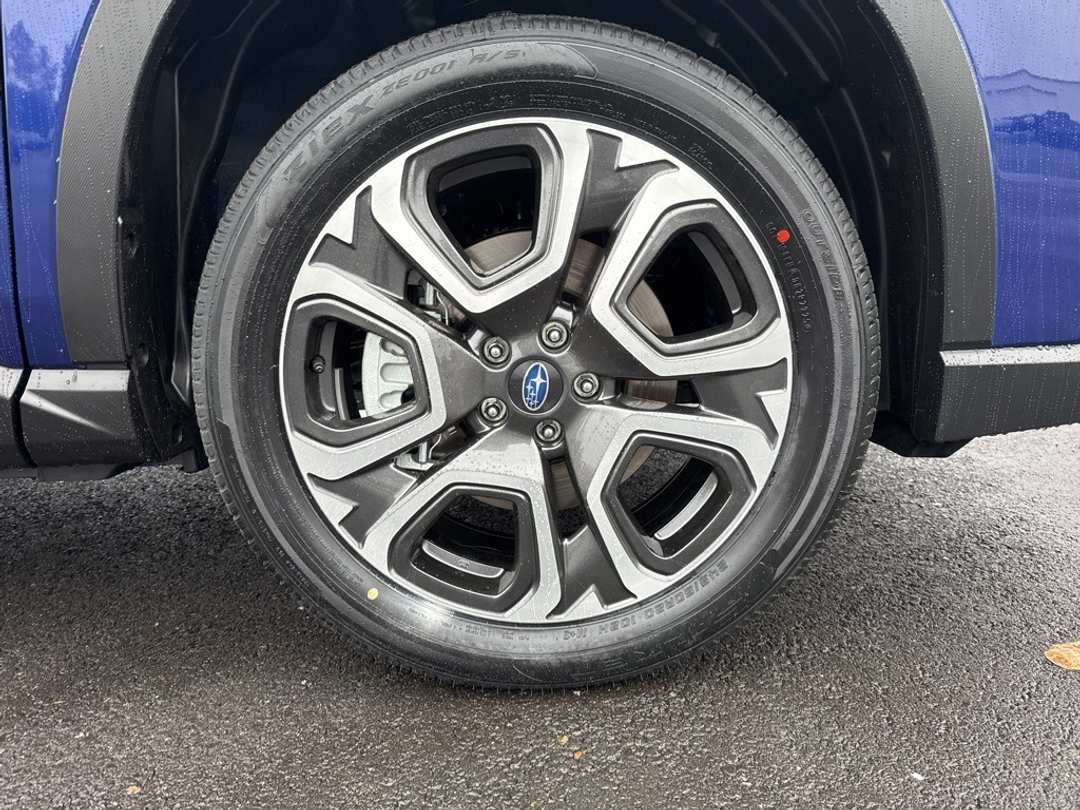 2026 Subaru Ascent Touring - Image 9