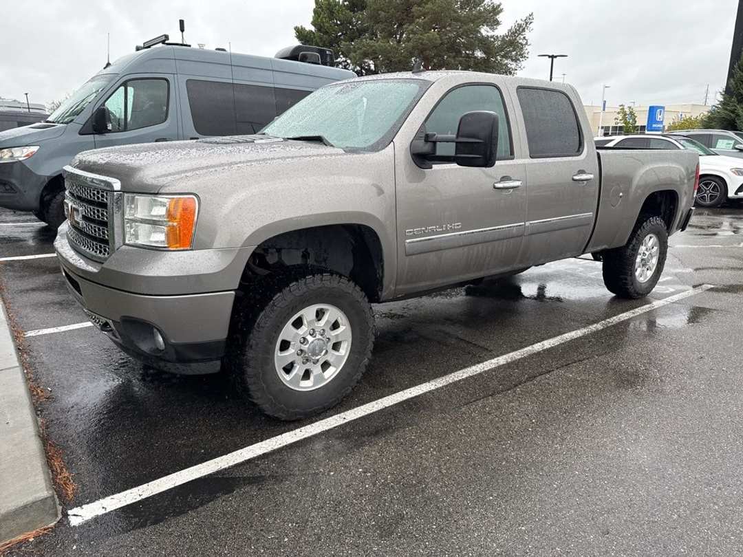 2014 GMC Sierra 2500Hd Denali - Image 3