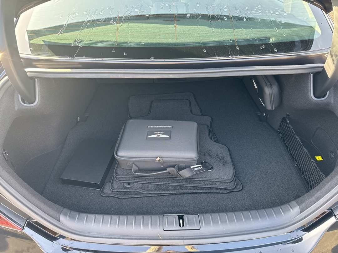 2026 Genesis G70 2.5T - Image 12