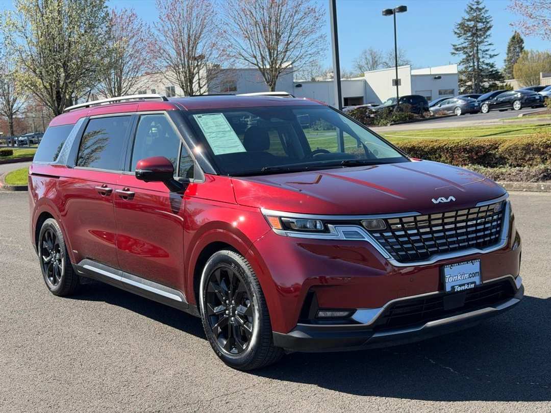 2024 Kia Carnival SX Prestige - Image 2