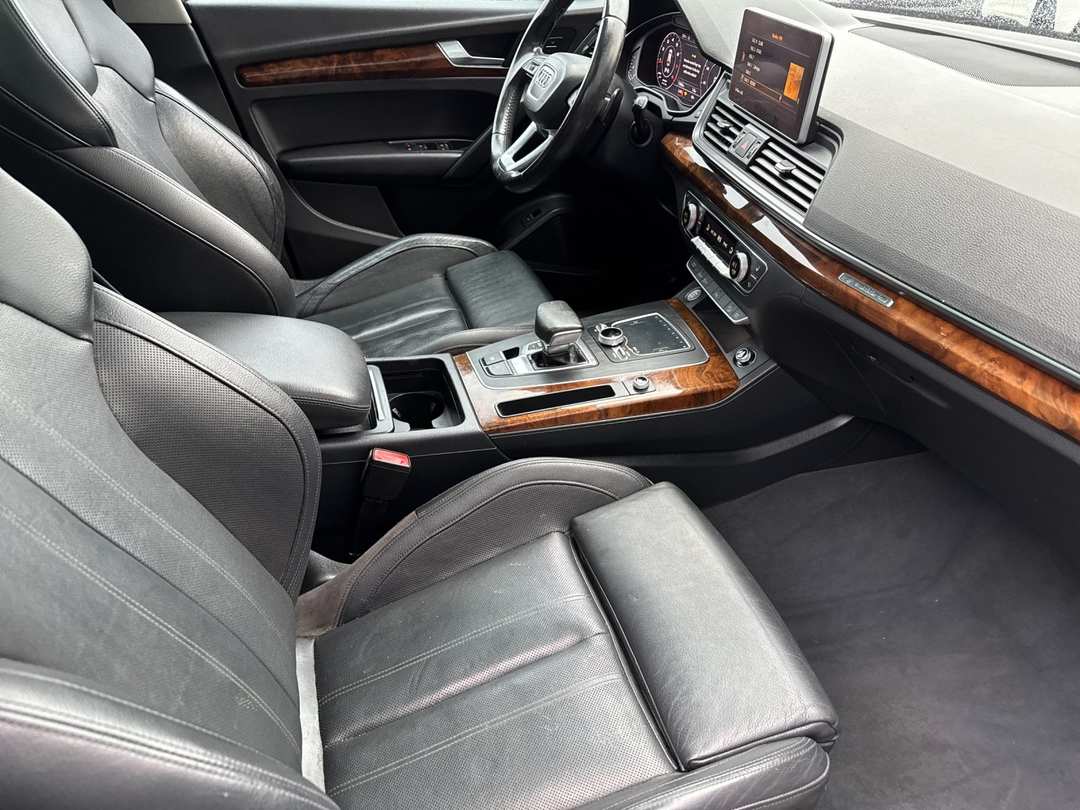 2018 Audi Q5 2.0T Premium Plus - Image 15