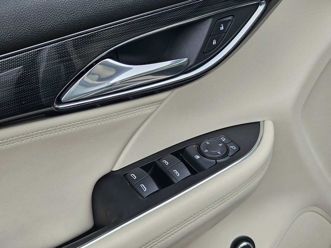 2023 Buick Envision Preferred - Image 11