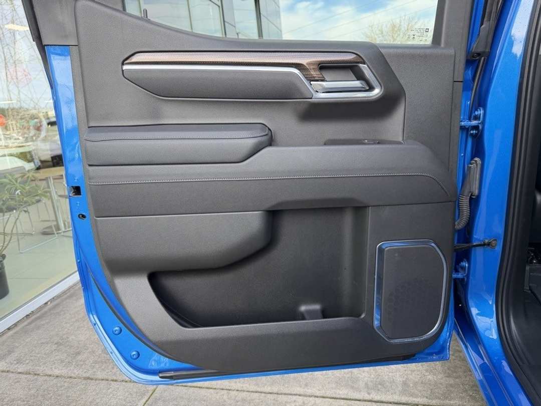 2025 Chevrolet Silverado 1500 LT Trail Boss - Image 29