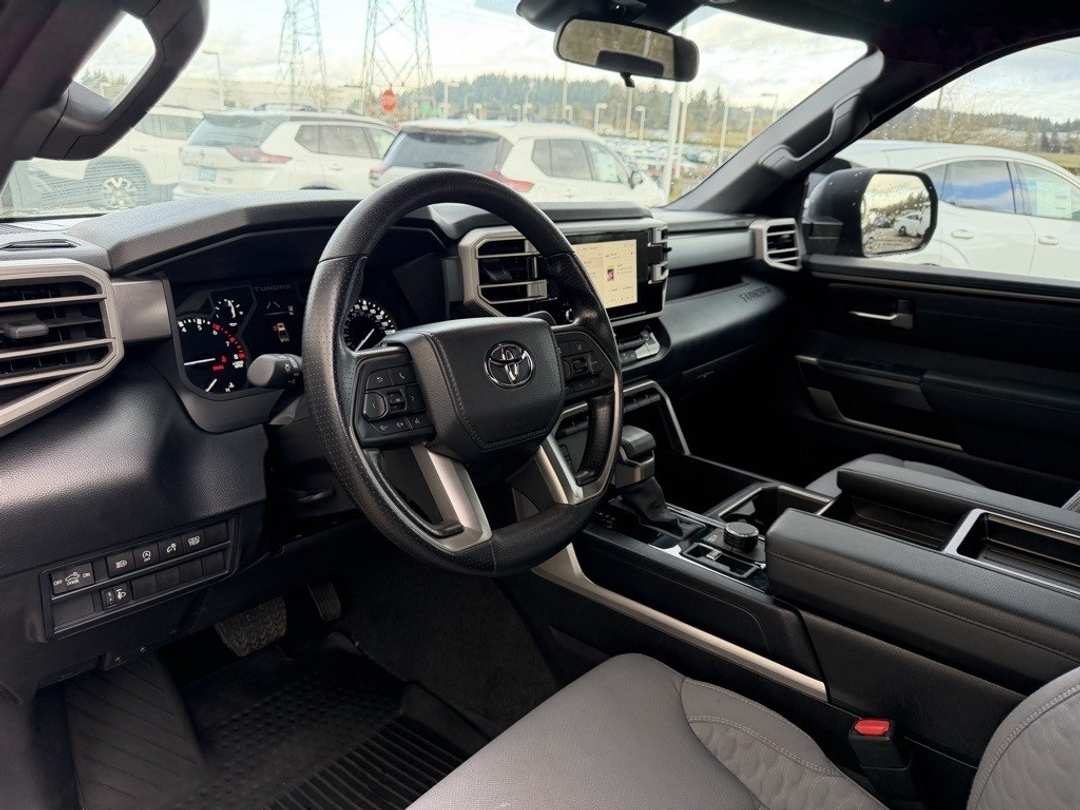 2025 Toyota Tundra SR5 - Image 16