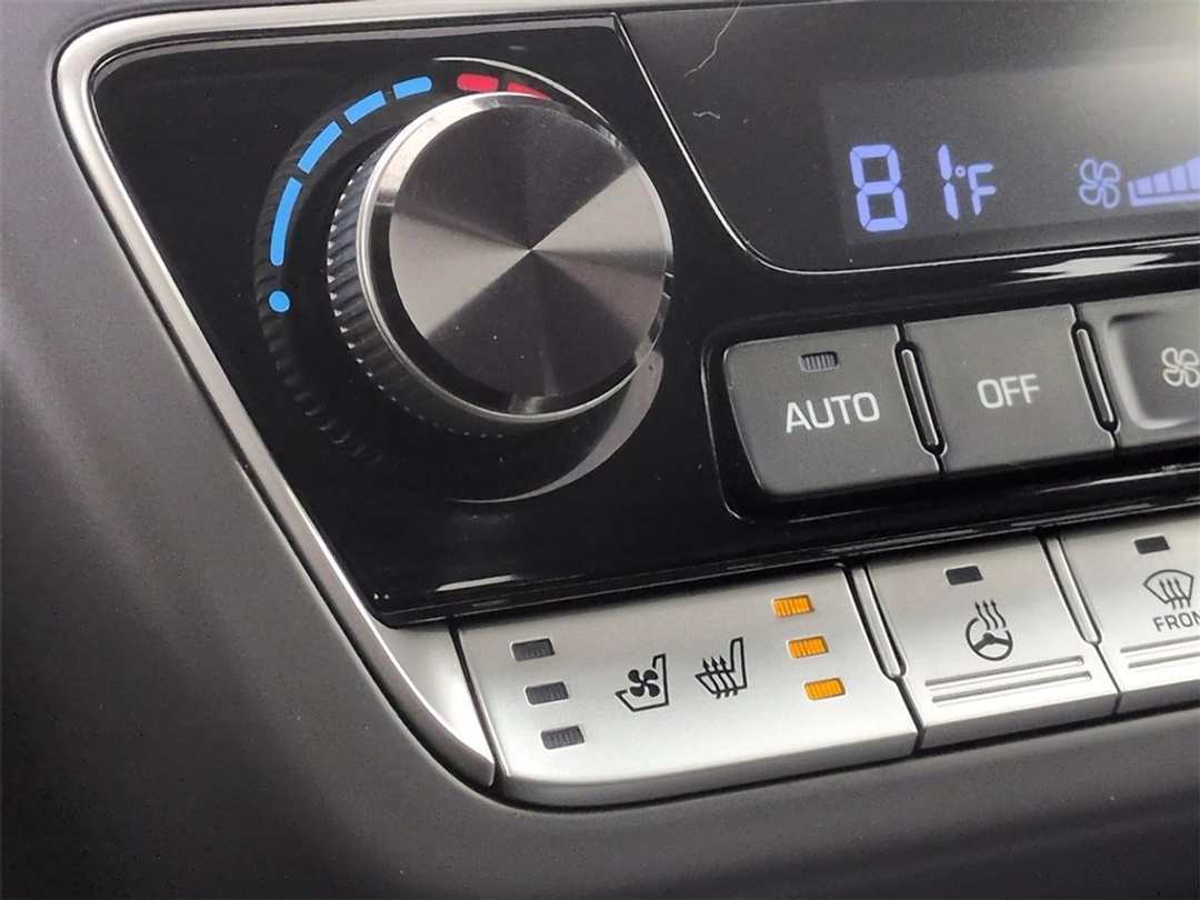 2018 Hyundai Sonata Limited - Image 22