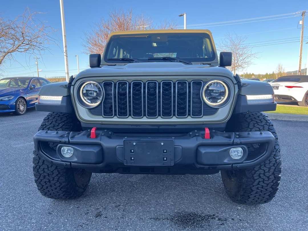 2025 Jeep Wrangler Rubicon X - Image 3