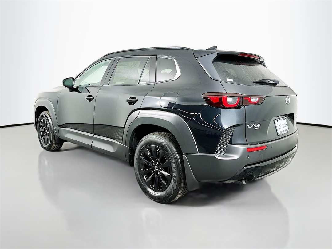 2026 MAZDA Cx-50 Premium - Image 5
